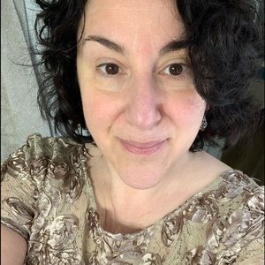 Meet your Posher, Deborah